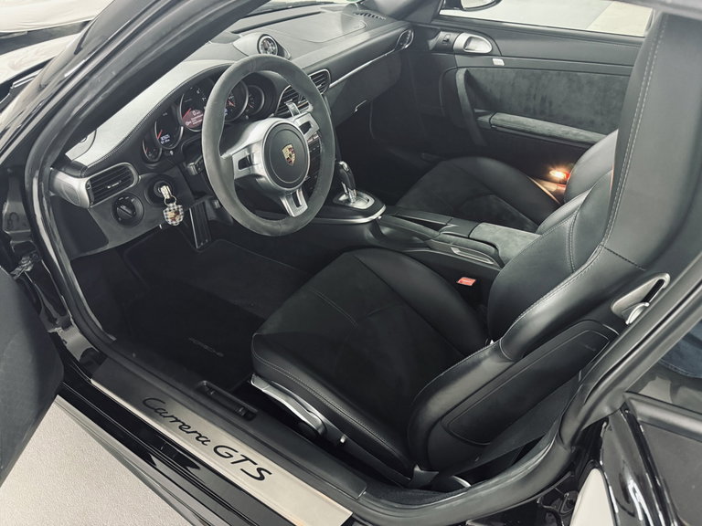 Porsche 997.2 Carrera GTS
