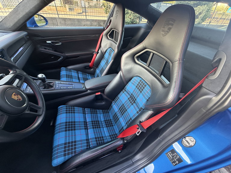 Porsche 991.2 GT3 Touring