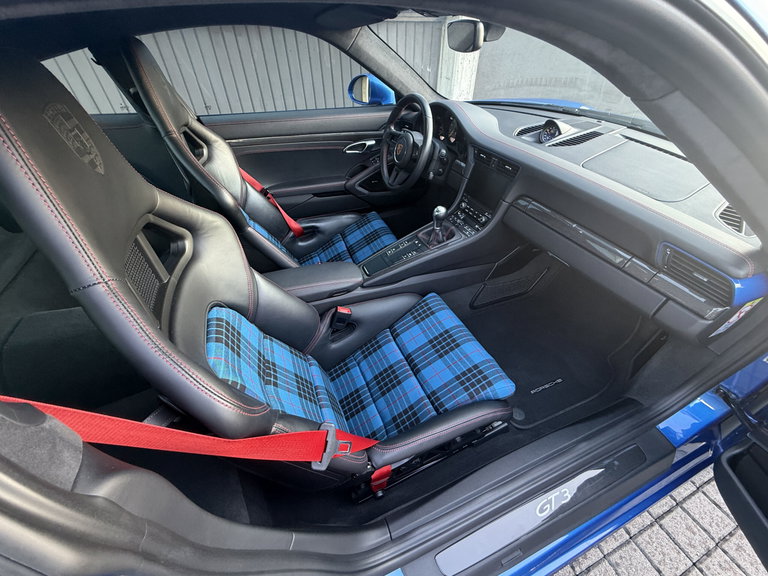 Porsche 991.2 GT3 Touring