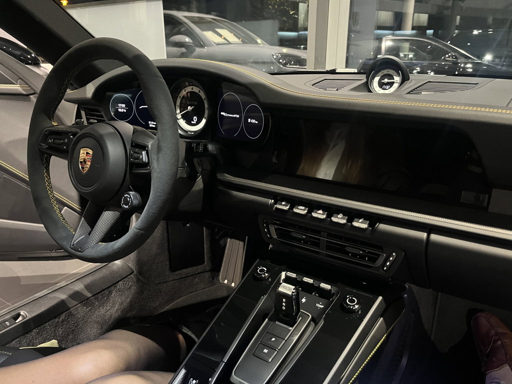 Porsche 992 Carrera GTS
