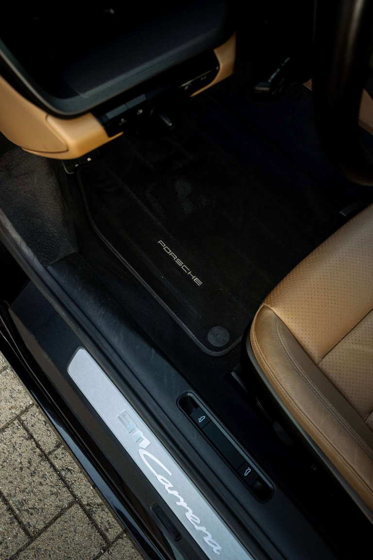 Porsche 992 Carrera