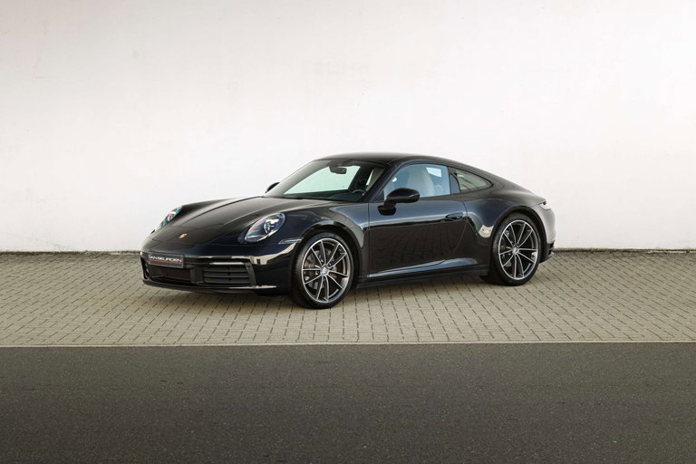 Porsche 992 Carrera