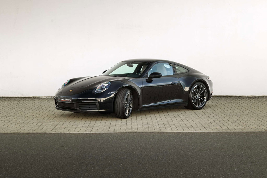 Porsche 992 Carrera