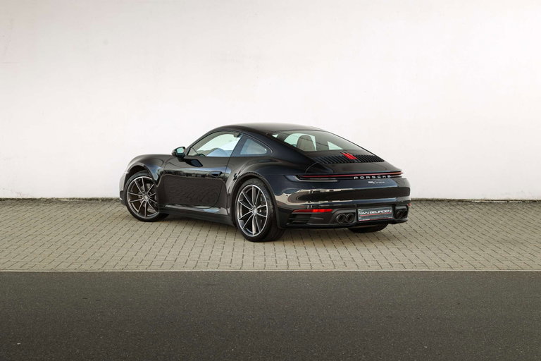 Porsche 992 Carrera