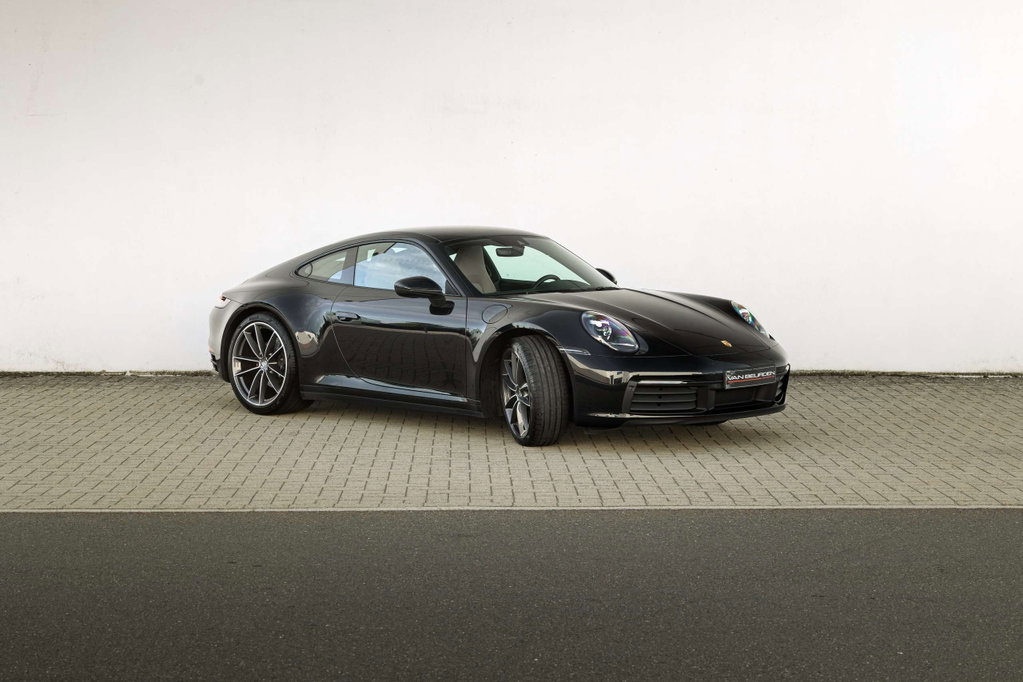 Porsche 992 Carrera