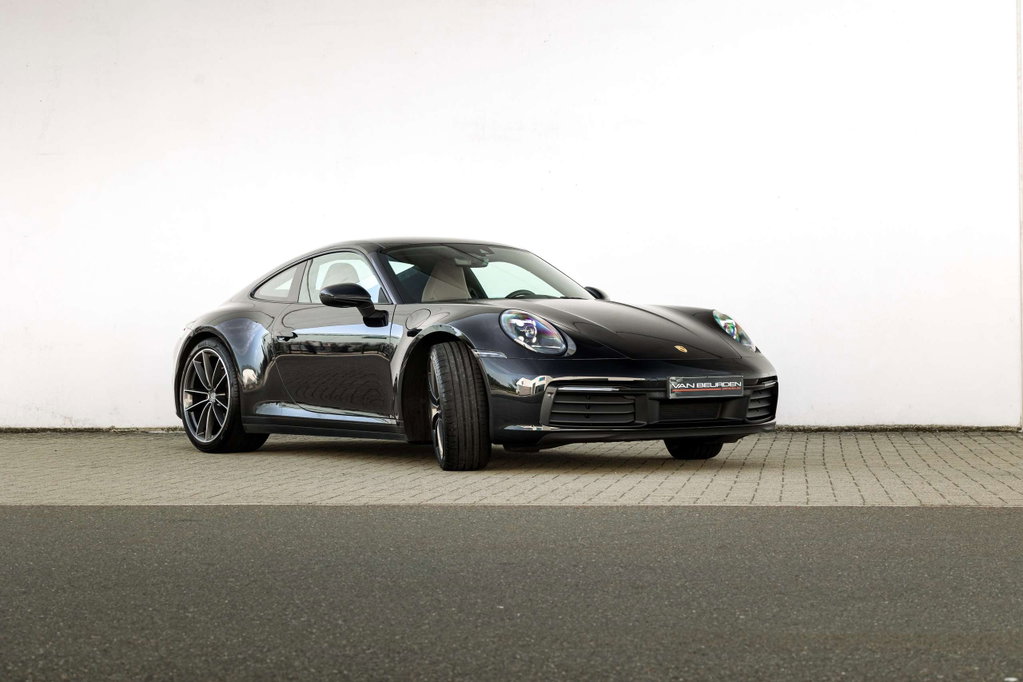 Porsche 992 Carrera