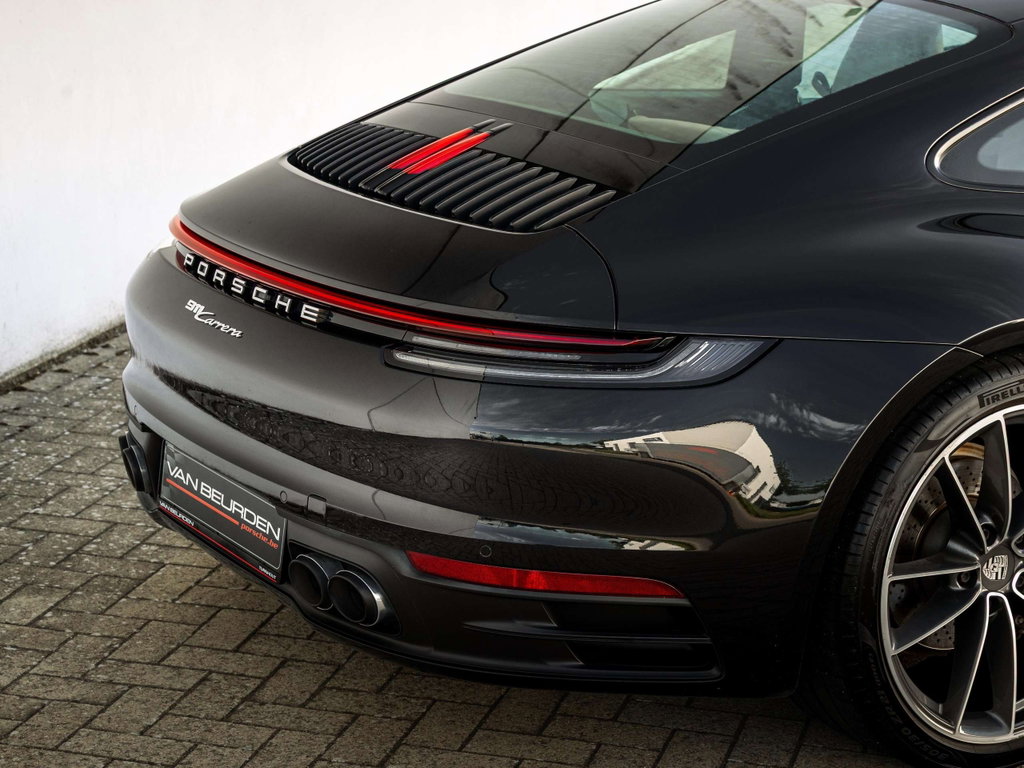 Porsche 992 Carrera