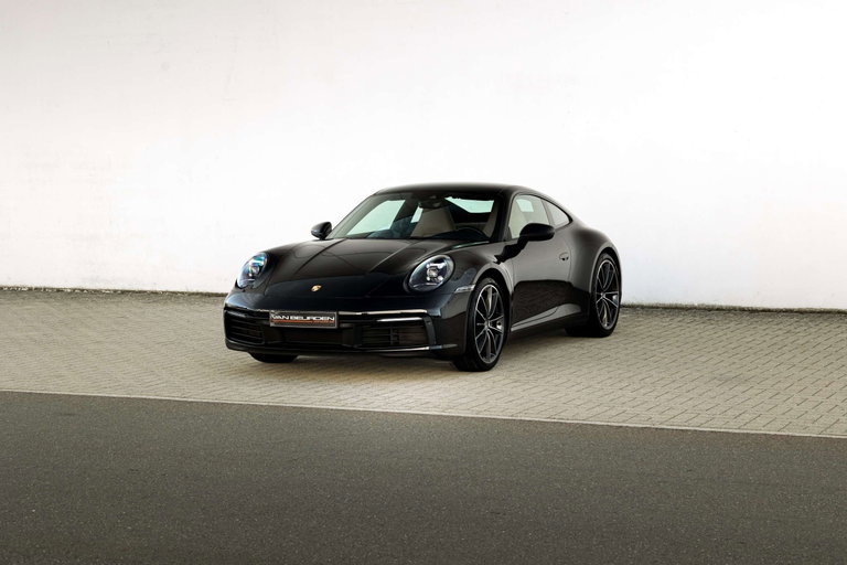 Porsche 992 Carrera