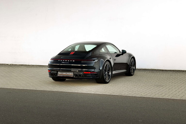 Porsche 992 Carrera