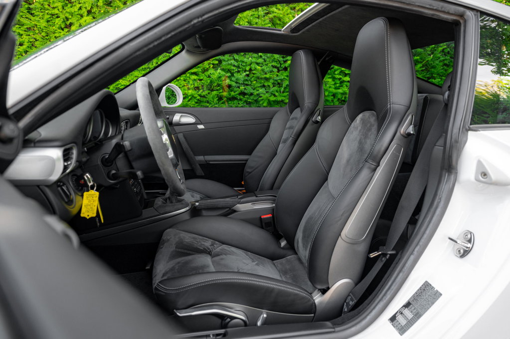 Porsche 997.2 Carrera GTS