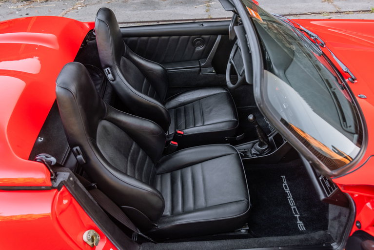 Porsche 911 Carrera 3.2 Speedster (US)