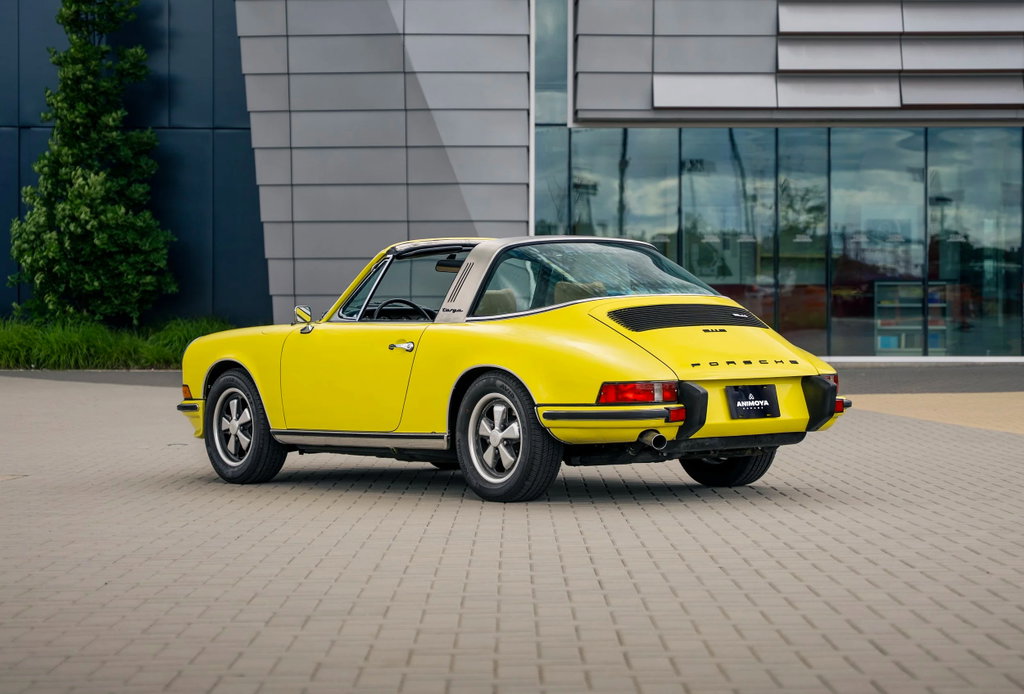 Porsche 911 E