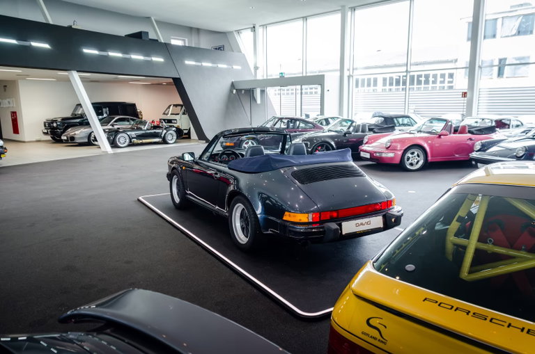 Porsche 911 Carrera 3.2