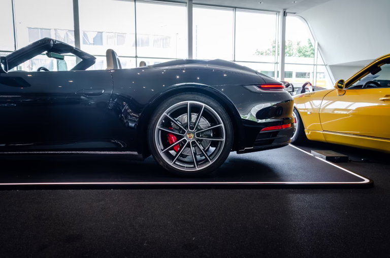Porsche 992 Carrera 4S