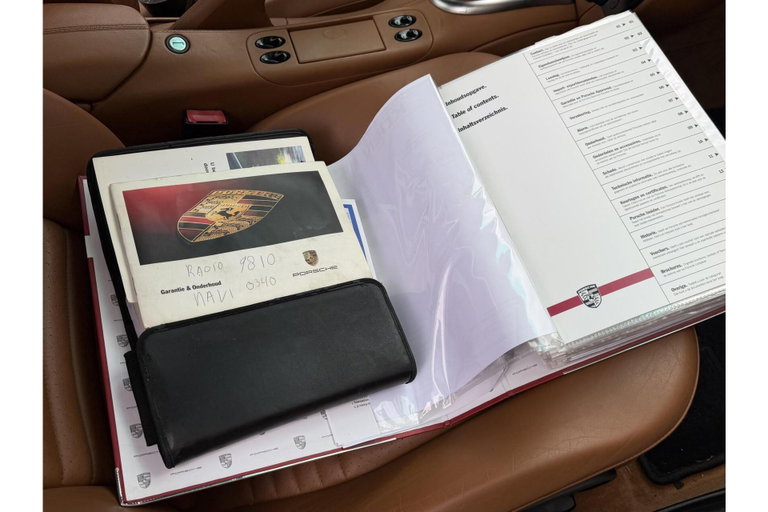 Porsche 996 Carrera 4 Millennium Edition