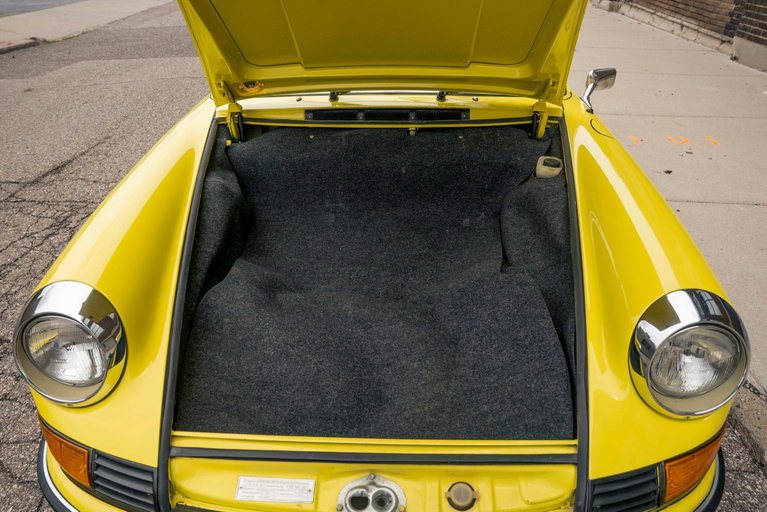 Porsche 911 E