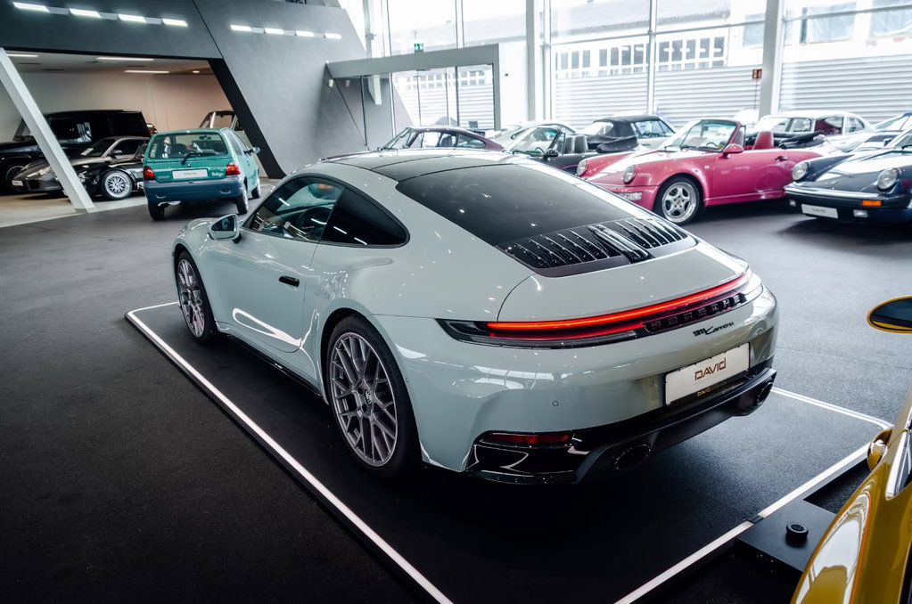Porsche 992.2 Carrera