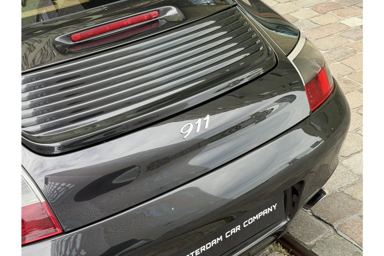 Porsche 996 Carrera 4 Millennium Edition