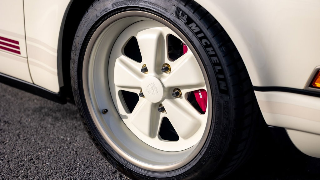 Porsche 911 Reimagined by Singer