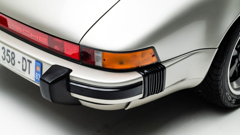 Porsche 911 Carrera 3.2 Speedster