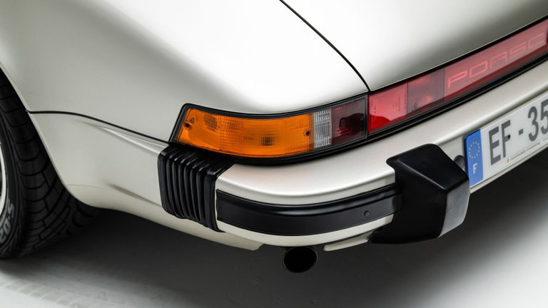 Porsche 911 Carrera 3.2 Speedster