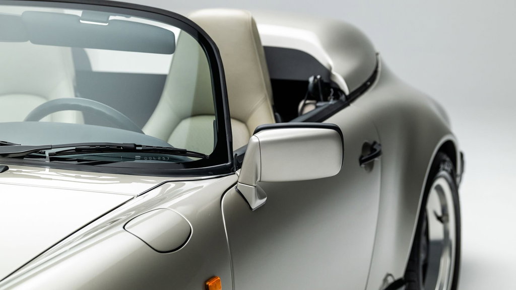 Porsche 911 Carrera 3.2 Speedster
