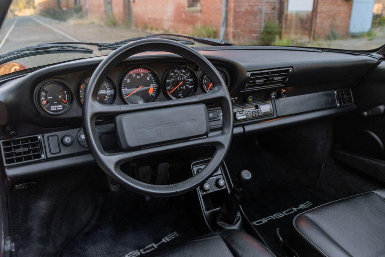 Porsche 911 Carrera 3.2 Speedster (US)