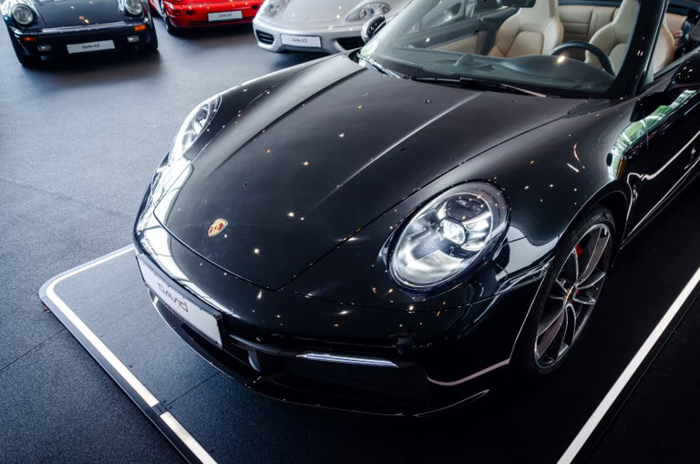 Porsche 992 Carrera 4S