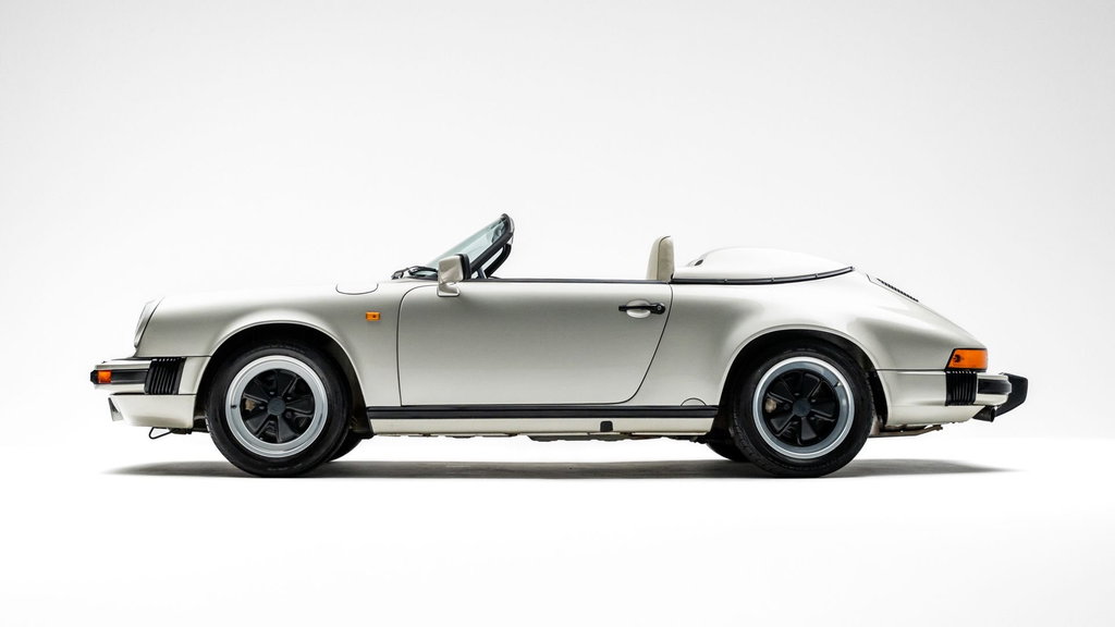 Porsche 911 Carrera 3.2 Speedster