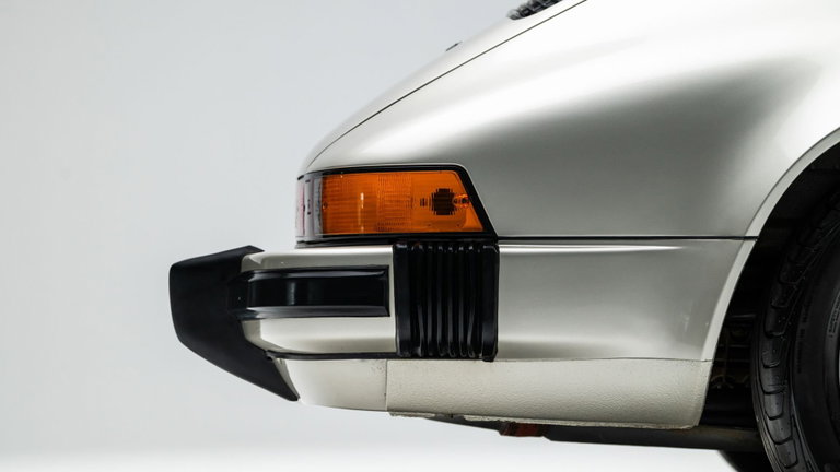Porsche 911 Carrera 3.2 Speedster