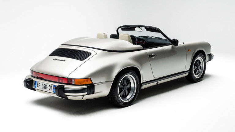 Porsche 911 Carrera 3.2 Speedster