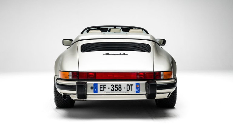 Porsche 911 Carrera 3.2 Speedster
