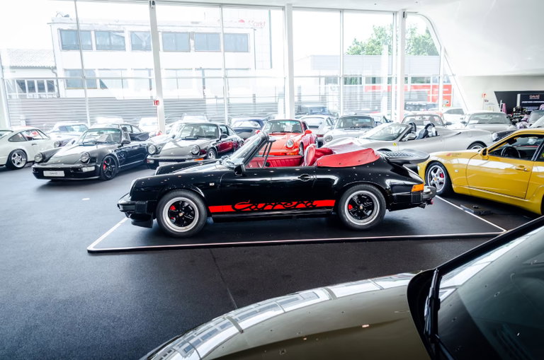 Porsche 911 Carrera 3.2