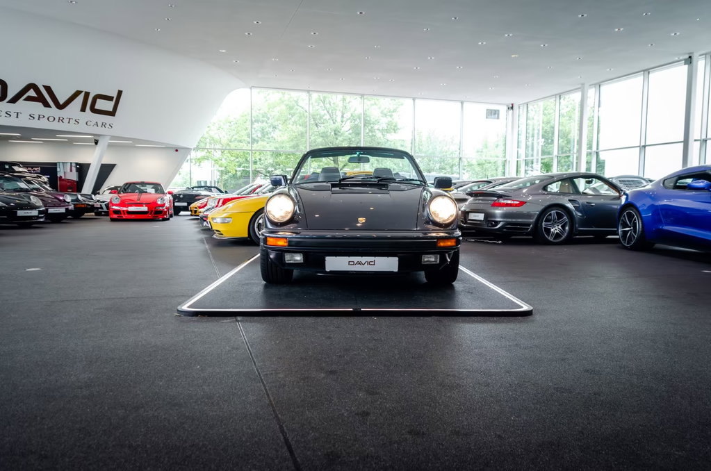 Porsche 911 Carrera 3.2