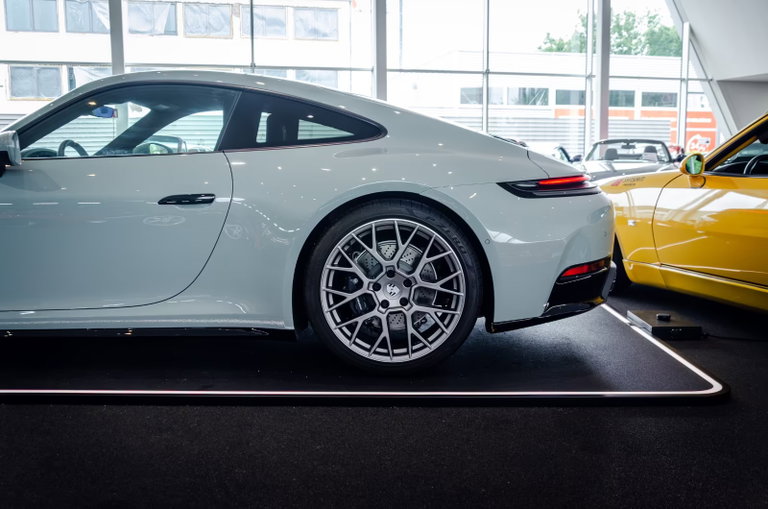 Porsche 992.2 Carrera