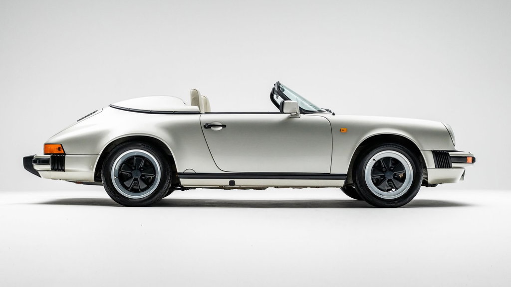 Porsche 911 Carrera 3.2 Speedster