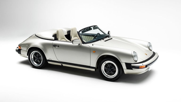 Porsche 911 Carrera 3.2 Speedster
