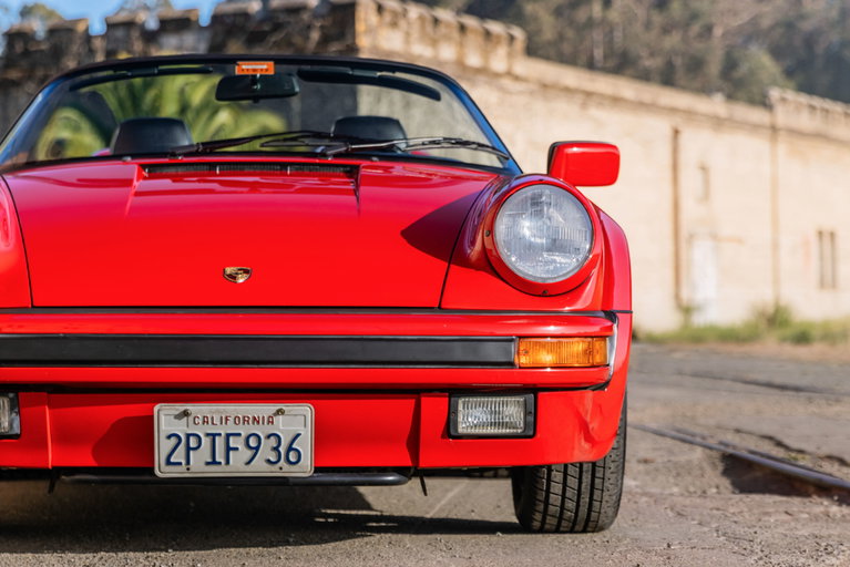 Porsche 911 Carrera 3.2 Speedster (US)
