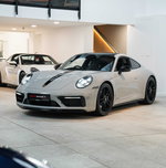 Porsche 992 Carrera 4 GTS