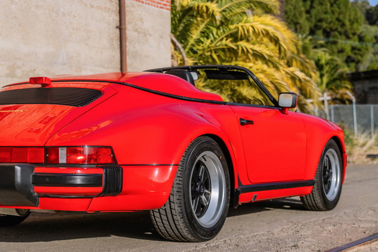 Porsche 911 Carrera 3.2 Speedster (US)
