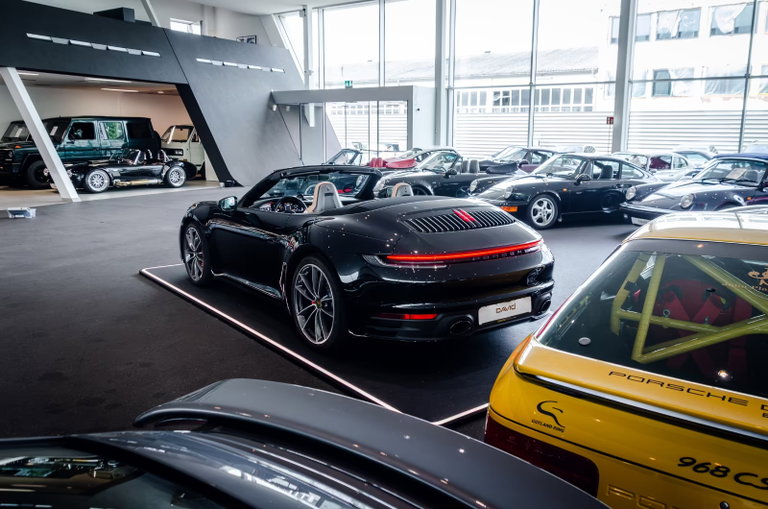 Porsche 992 Carrera 4S