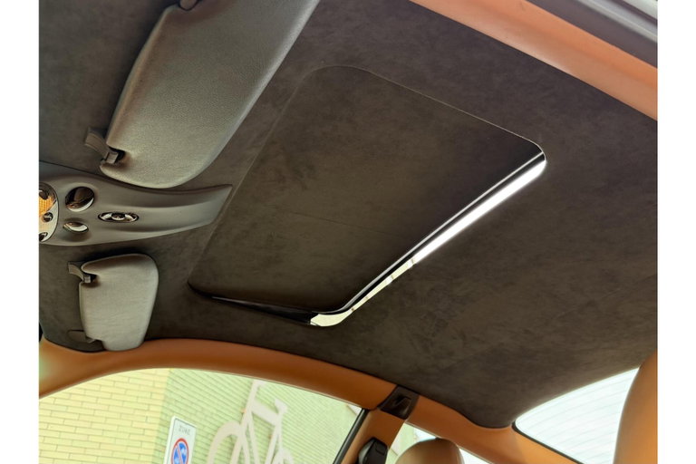 Porsche 996 Carrera 4 Millennium Edition