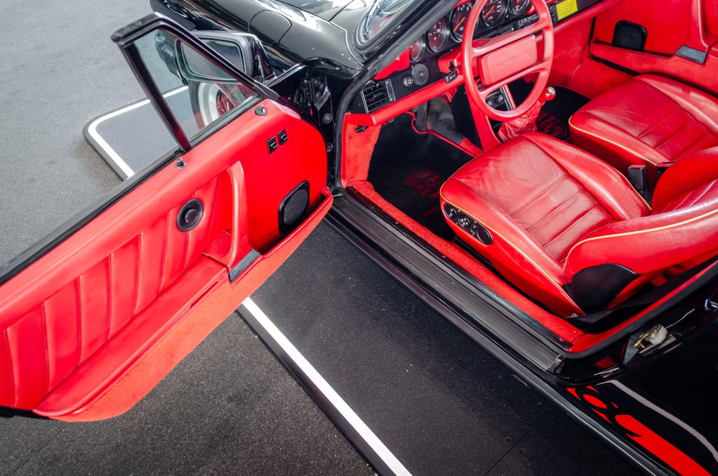 Porsche 911 Carrera 3.2