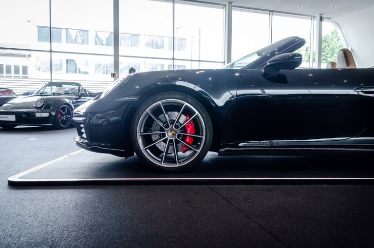 Porsche 992 Carrera 4S