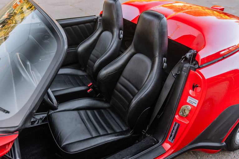 Porsche 911 Carrera 3.2 Speedster (US)