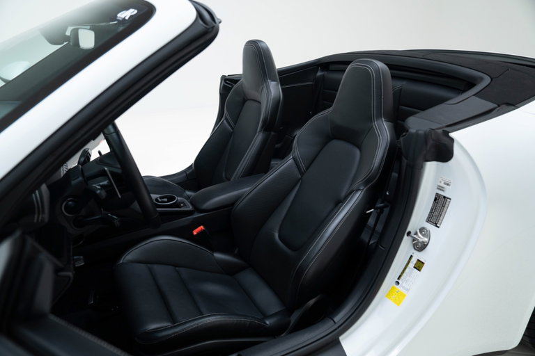 Porsche 992 Carrera GTS