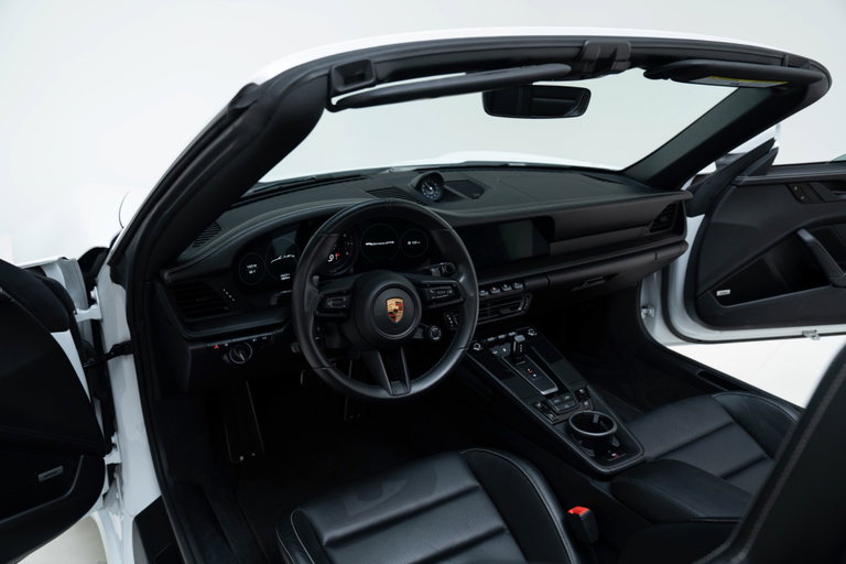 Porsche 992 Carrera GTS