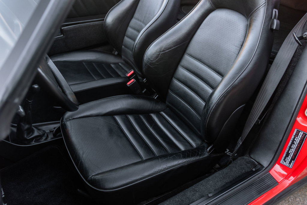 Porsche 911 Carrera 3.2 Speedster (US)