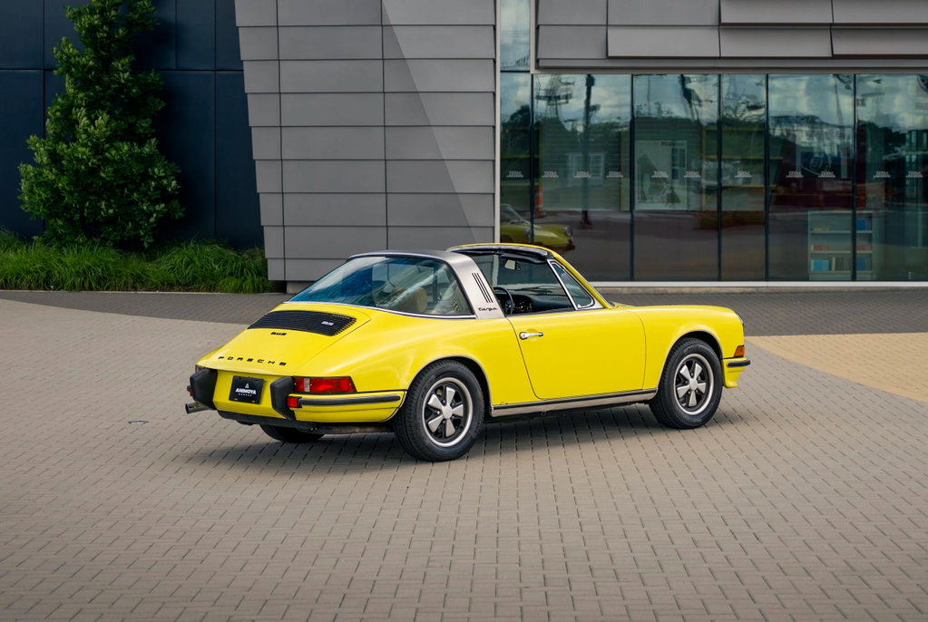 Porsche 911 E