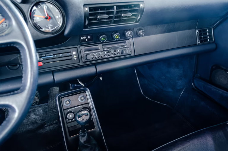 Porsche 911 Carrera 3.2